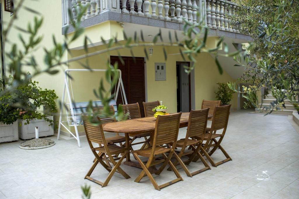 Bago Apartment