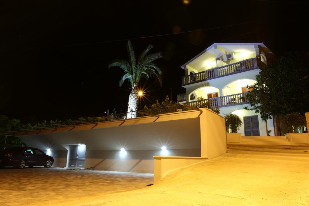 Bago Apartment