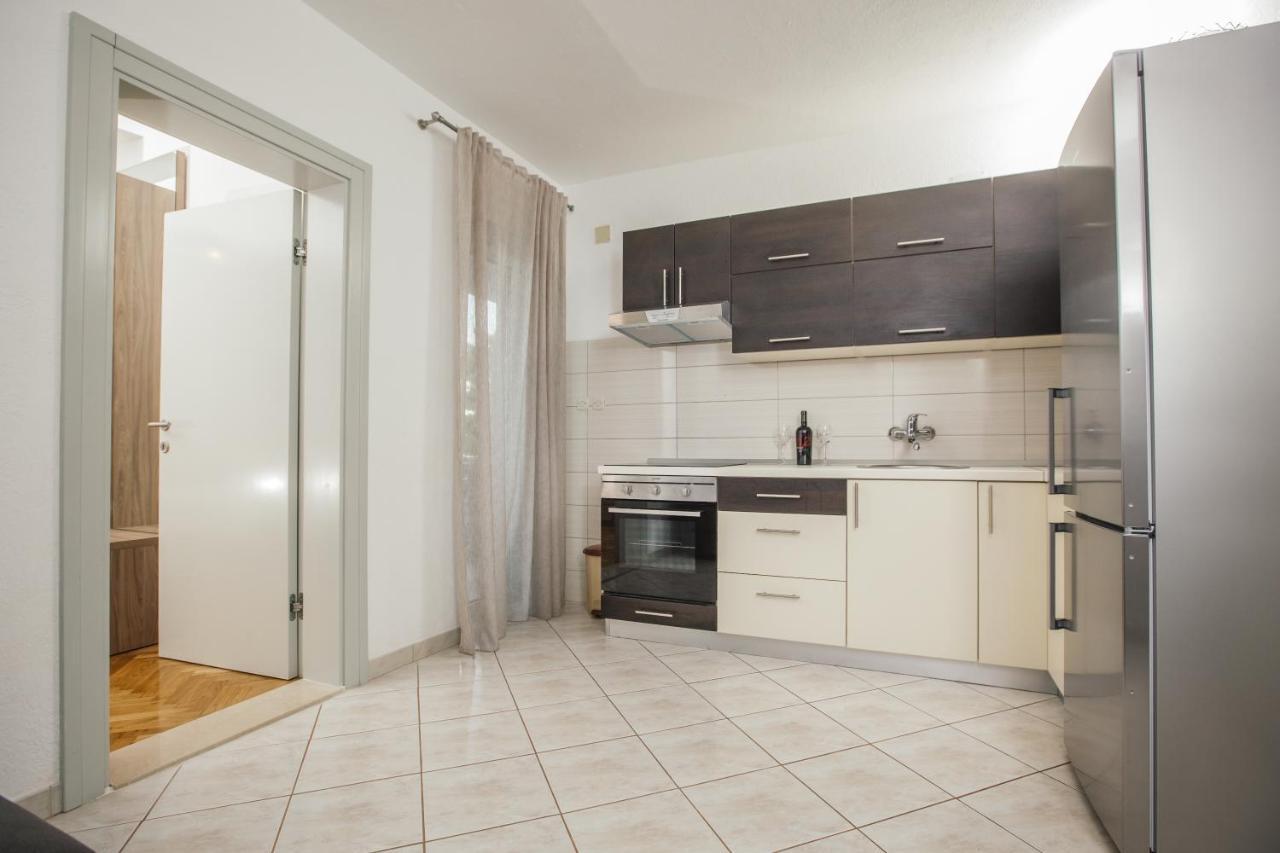 Apartment Bago *