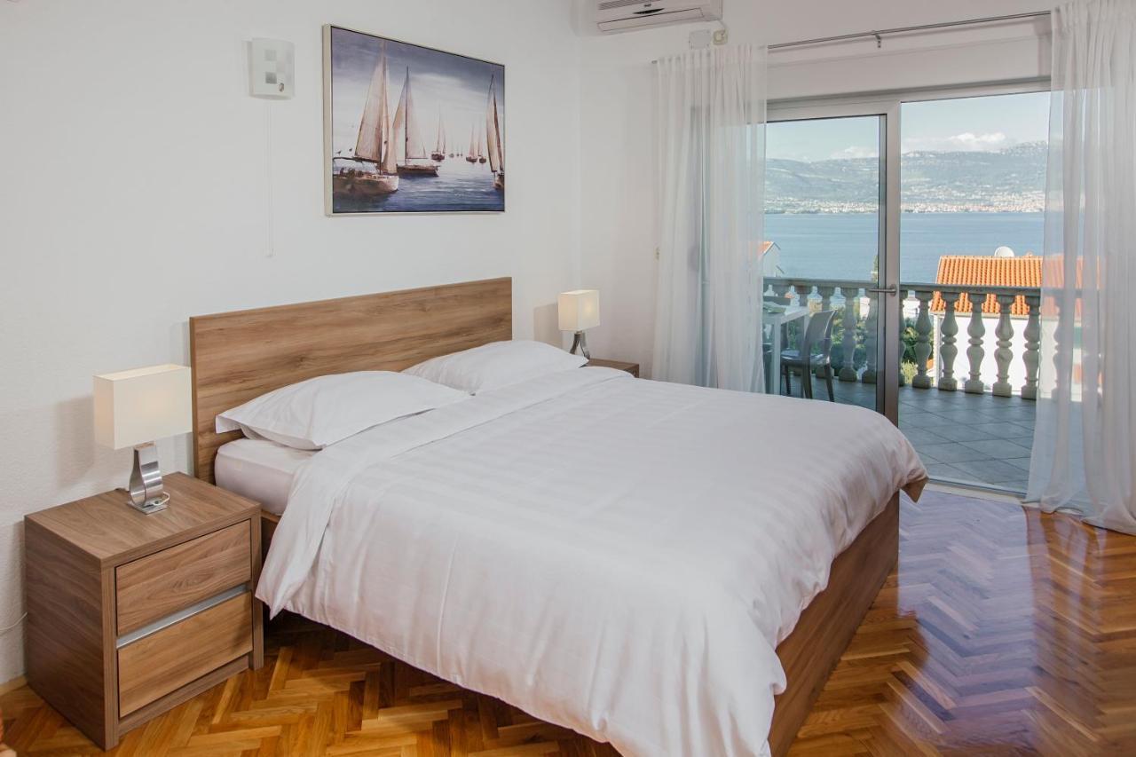 Bago Apartment